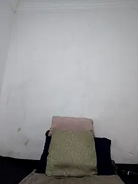 Curvy sluty online show from 26, 9, 2025