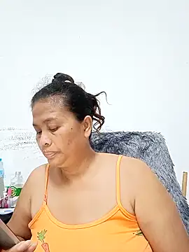 Snapshot of Fon_Bigboobs chatting on 2, 3, 2026 Fon Bigboobs online show from 2, 3, 2026