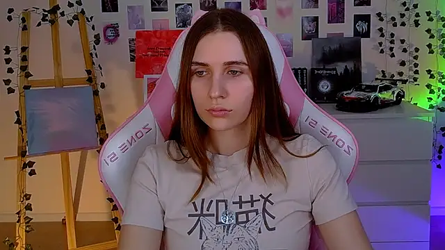Snapshot of AliceCharmy chatting on 14, 2, 2025 AliceCharmy online show from 14, 2, 2025