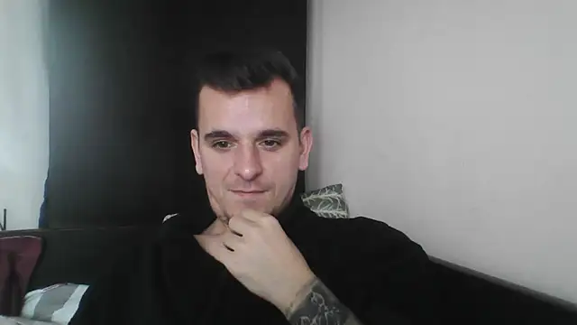 Huge cock22cm online show from 13, 3, 2025