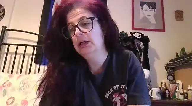 Snapshot of MissKisu chatting on 19, 12, 2024 MissKisu online show from 19, 12, 2024