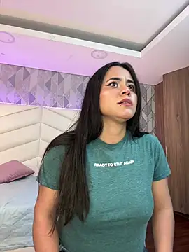 Brenda Garcia online show from 9, 3, 2025