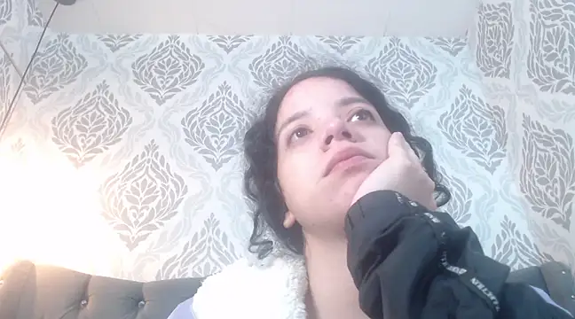 EmmaCowperr online show from 19, 3, 2025