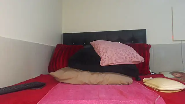 Snapshot of Fiercefoxxy chatting on 14, 5, 2026 Fiercefoxxy online show from 14, 5, 2026