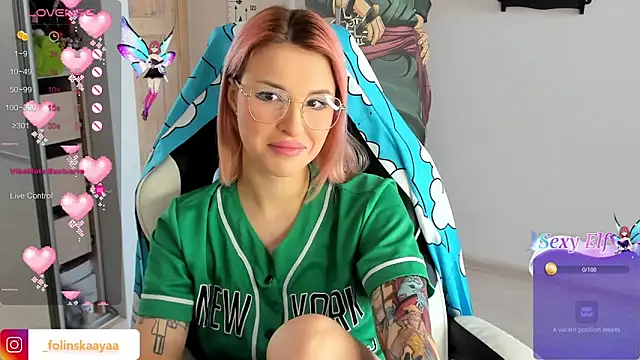 Snapshot of folinskayyya chatting on 18, 2, 2025 folinskayyya online show from 18, 2, 2025