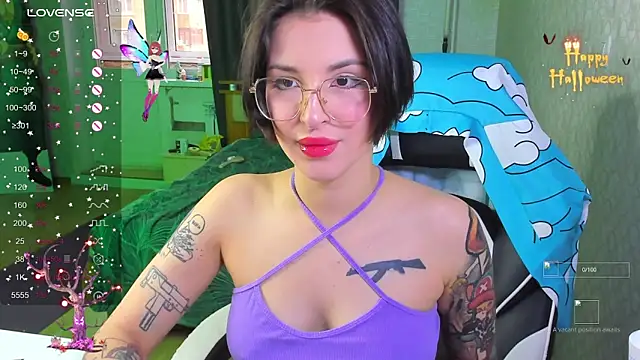 Snapshot of folinskayyya chatting on 3, 11, 2025 folinskayyya online show from 3, 11, 2025