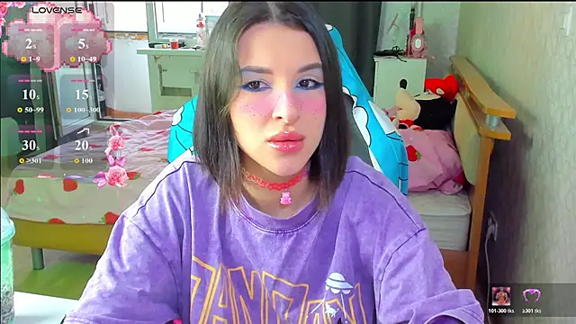 Snapshot of folinskayyya chatting on 3, 6, 2026 folinskayyya online show from 3, 6, 2026