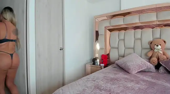 candy-sam28 online show from 5, 2, 2025