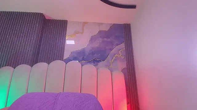 hot dione online show from 15, 12, 2025