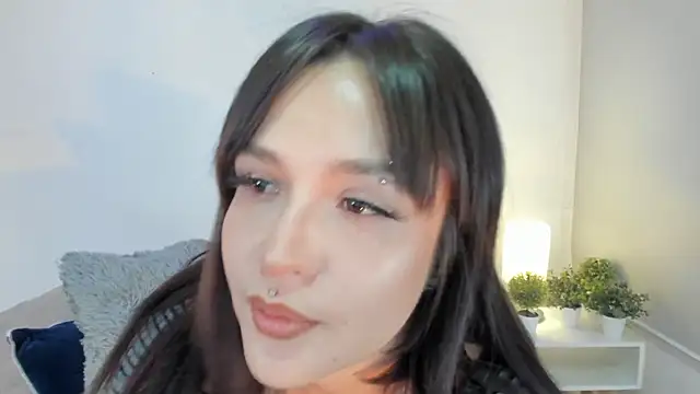 isa molly online show from 4, 2, 2025