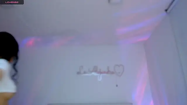 Snapshot of alee_lenoxx chatting on 24, 3, 2026 alee lenoxx online show from 24, 3, 2026