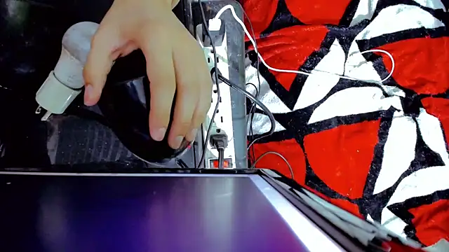 Snapshot of tayiro_r chatting on 22, 10, 2025 tayiro r online show from 22, 10, 2025