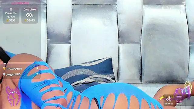 Snapshot of CamilaBenitez chatting on 10, 12, 2024 CamilaBenitez online show from 10, 12, 2024