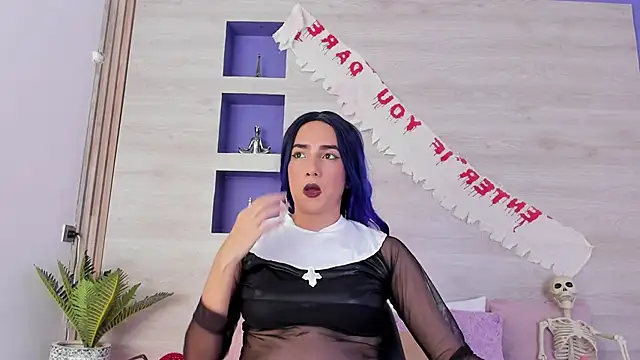 Snapshot of Dakotagloss chatting on 11, 10, 2025 Dakotagloss online show from 11, 10, 2025