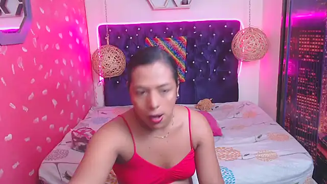 Snapshot of EmilyTsSweet chatting on 14, 2, 2025 EmilyTsSweet online show from 14, 2, 2025
