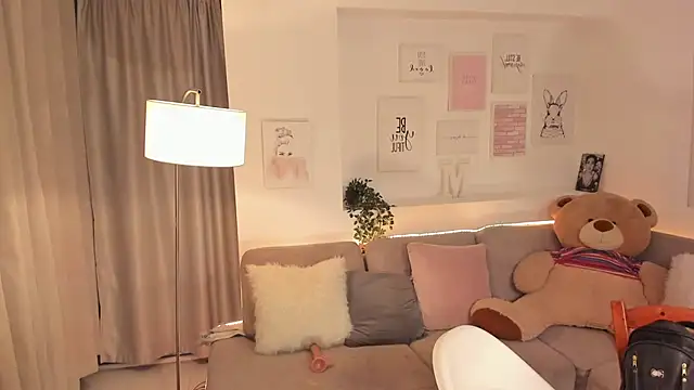 Nicolle foxy online show from 12, 3, 2025