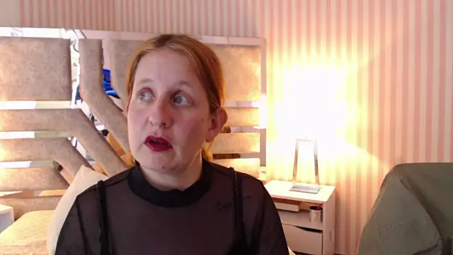 ViioletaMora online show from 11, 2, 2025