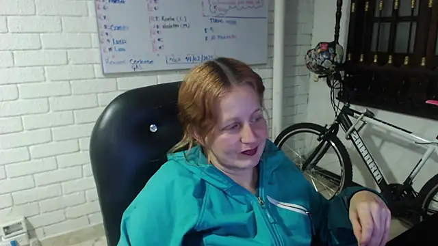 ViioletaMora online show from 17, 2, 2025