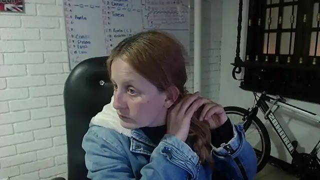 ViioletaMora online show from 23, 2, 2025