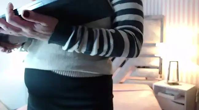 ViioletaMora online show from 6, 3, 2025