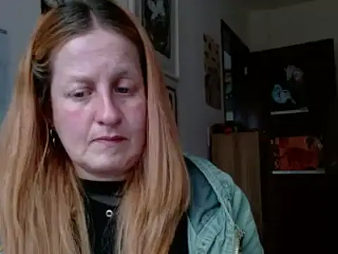 ViioletaMora online show from 13, 4, 2026