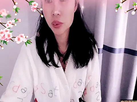 Snapshot of xiaoxuer chatting on 19, 12, 2024 xiaoxuer online show from 19, 12, 2024