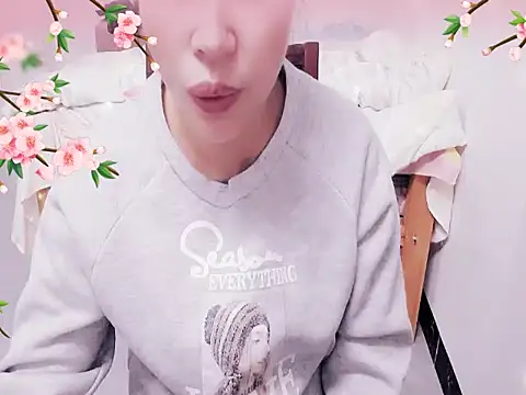 Snapshot of xiaoxuer chatting on 4, 3, 2025 xiaoxuer online show from 4, 3, 2025