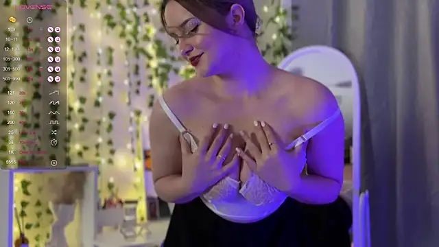 Snapshot of Pleasant_fun chatting on 5, 3, 2025 Pleasant fun online show from 5, 3, 2025