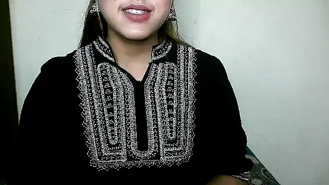 Snapshot of Princess_noorjahan chatting on 11, 3, 2025 Princess noorjahan online show from 11, 3, 2025