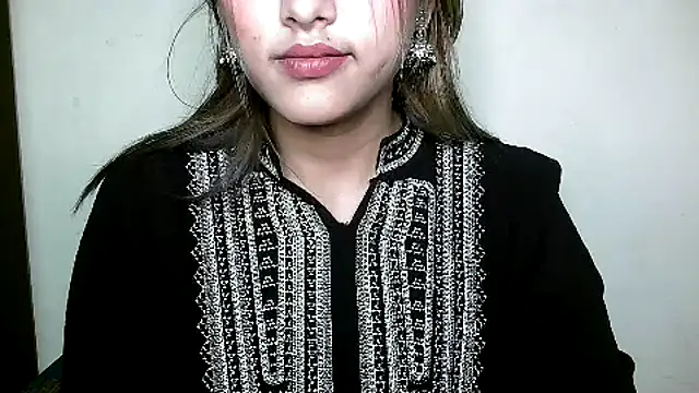 Snapshot of Princess_noorjahan chatting on 11, 3, 2025 Princess noorjahan online show from 11, 3, 2025