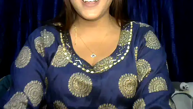 Snapshot of Princess_noorjahan chatting on 11, 11, 2025 Princess noorjahan online show from 11, 11, 2025