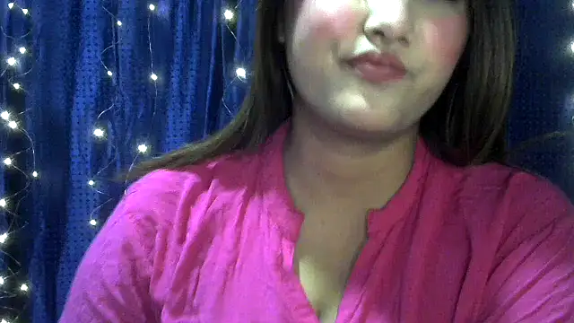 Snapshot of Princess_noorjahan chatting on 15, 12, 2025 Princess noorjahan online show from 15, 12, 2025