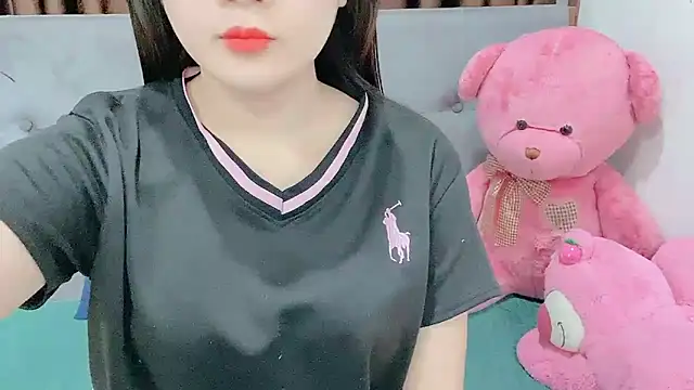 Snapshot of Funikio chatting on 11, 3, 2025 Funikio online show from 11, 3, 2025