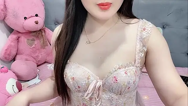 Snapshot of Funikio chatting on 15, 10, 2025 Funikio online show from 15, 10, 2025