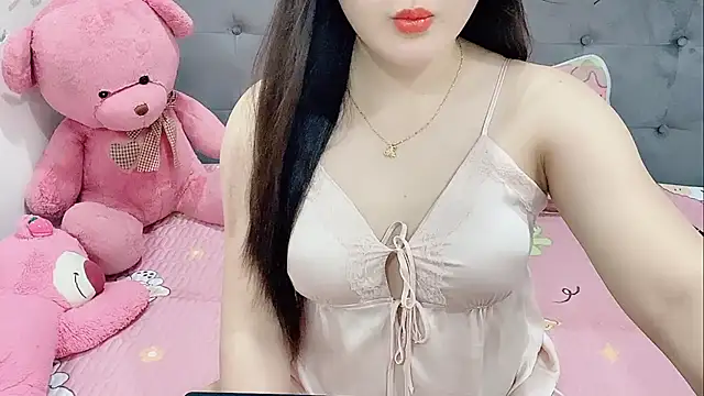 Snapshot of Funikio chatting on 24, 10, 2025 Funikio online show from 24, 10, 2025