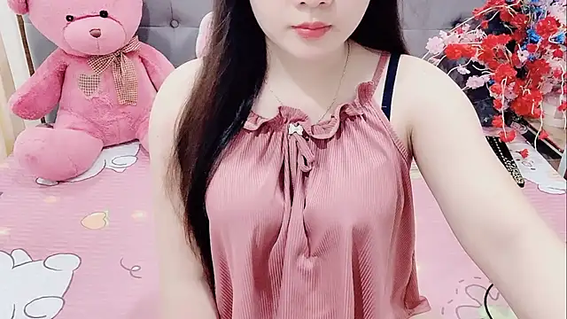 Snapshot of Funikio chatting on 5, 11, 2025 Funikio online show from 5, 11, 2025