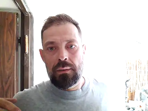 Snapshot of zefside42 chatting on 5, 11, 2025 zefside42 online show from 5, 11, 2025