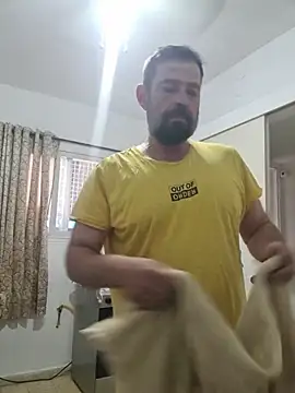 Snapshot of zefside42 chatting on 25, 11, 2025 zefside42 online show from 25, 11, 2025