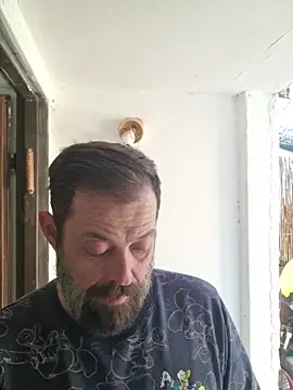 Snapshot of zefside42 chatting on 18, 12, 2025 zefside42 online show from 18, 12, 2025