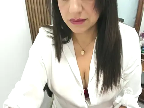 MonicaGarcia  online show from 24, 5, 2026