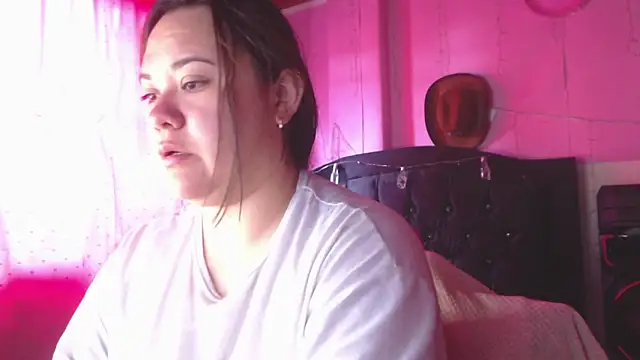 Snapshot of NikkiRous_ chatting on 25, 5, 2026 NikkiRous online show from 25, 5, 2026