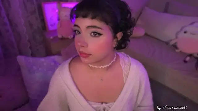 Snapshot of Cheerrysweett chatting on 14, 7, 2026 Cheerrysweett online show from 14, 7, 2026