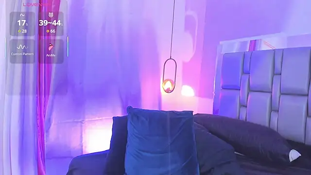 Emily Gil1 online show from 21, 12, 2025