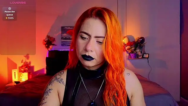 Snapshot of Dulce_charlottee chatting on 28, 10, 2025 Dulce charlottee online show from 28, 10, 2025