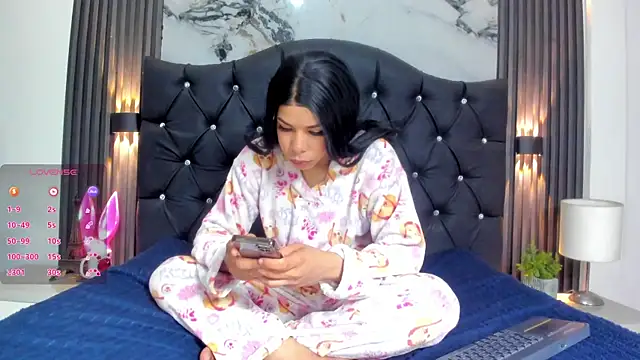 Snapshot of Giorgina_Parado chatting on 25, 4, 2026 Giorgina Parado online show from 25, 4, 2026