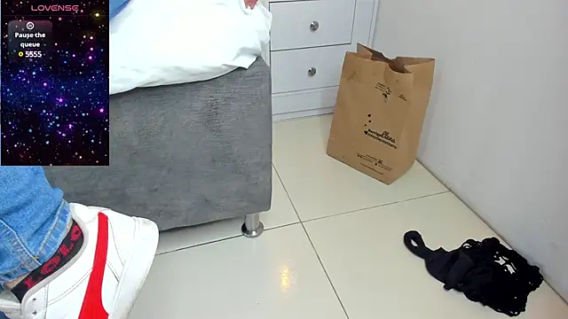 AilishBenson online show from 15, 12, 2024