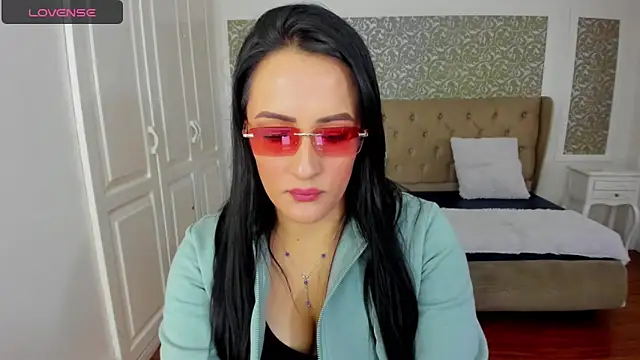 Snapshot of KimWessel_ chatting on 17, 4, 2026 KimWessel online show from 17, 4, 2026
