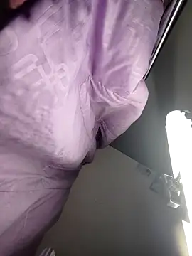 Sasha smith23 online show from 4, 3, 2025