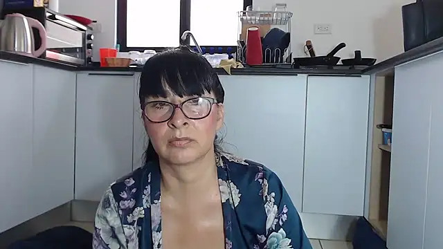 Snapshot of HellenLatin chatting on 24, 5, 2026 HellenLatin online show from 24, 5, 2026