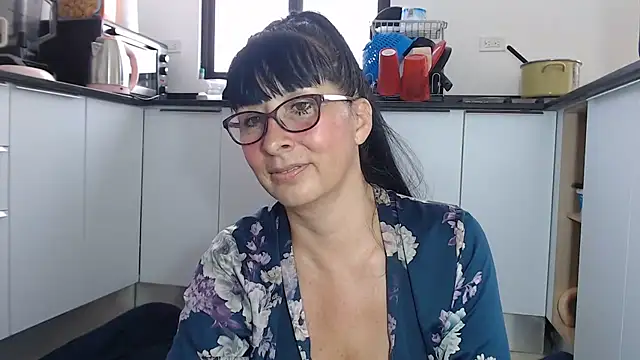 Snapshot of HellenLatin chatting on 31, 5, 2026 HellenLatin online show from 31, 5, 2026